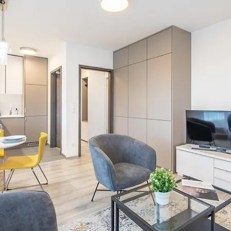 Penthouse - New - Modern & Quiet Apartmán *