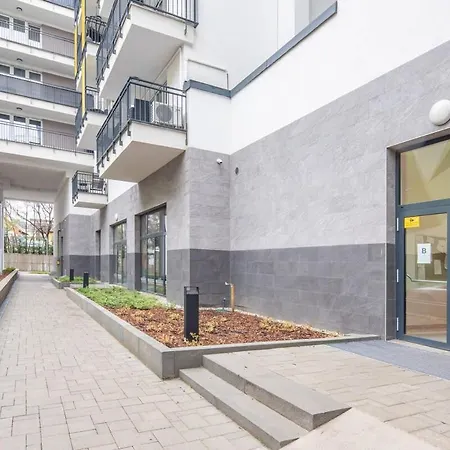 Penthouse - New - Modern & Quiet