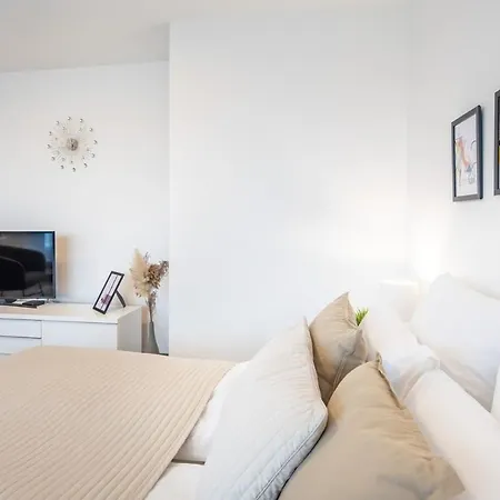 Penthouse - New - Modern & Quiet * Budapešť