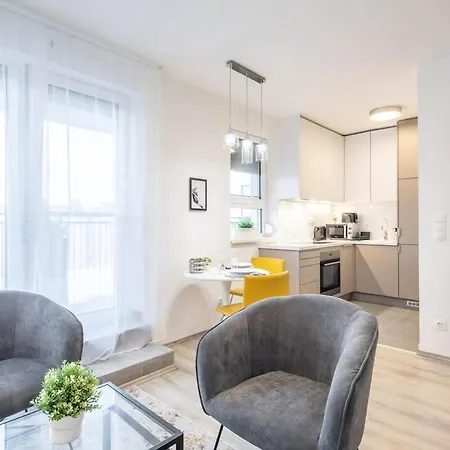 Penthouse - New - Modern & Quiet Apartmán *